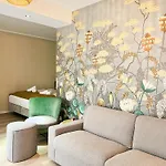 Qonroom - As Individual As - Kaiserstrasse