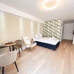 Qonroom - As Individual As - Kaiserstrasse
