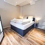 Qonroom - As Individual As - Kaiserstrasse דירה *