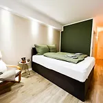 Qonroom - As Individual As - Kaiserstrasse דירה *