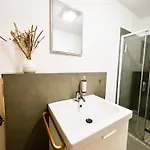Qonroom - As Individual As - Kaiserstrasse דירה *