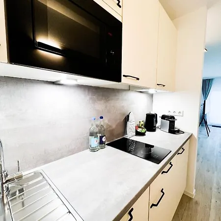 Qonroom - As Individual As - Kaiserstrasse *