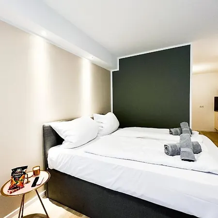 Qonroom - As Individual As - Kaiserstrasse Apartmán Minden (North Rhine-Westphalia)