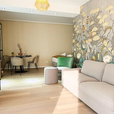 Qonroom - As Individual As - Kaiserstrasse Minden (North Rhine-Westphalia)