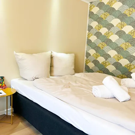 Qonroom - As Individual As - Kaiserstrasse Apartment *