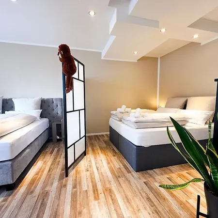 Qonroom - As Individual As - Kaiserstrasse Apartment *