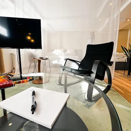 Apartment Qonroom - As Individual As - Kaiserstrasse Minden (North Rhine-Westphalia)