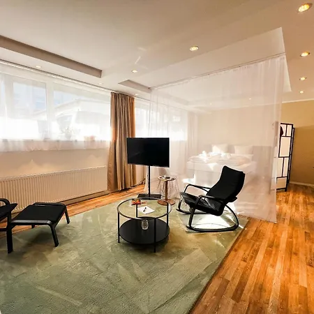 Qonroom - As Individual As - Kaiserstrasse Minden (North Rhine-Westphalia)