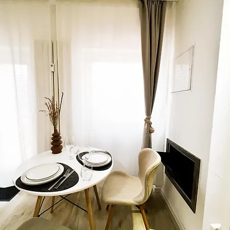 Qonroom - As Individual As - Kaiserstrasse * Minden (North Rhine-Westphalia)