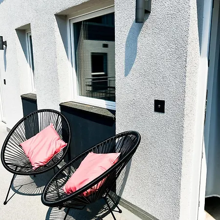 Qonroom - As Individual As - Kaiserstrasse Minden (North Rhine-Westphalia)